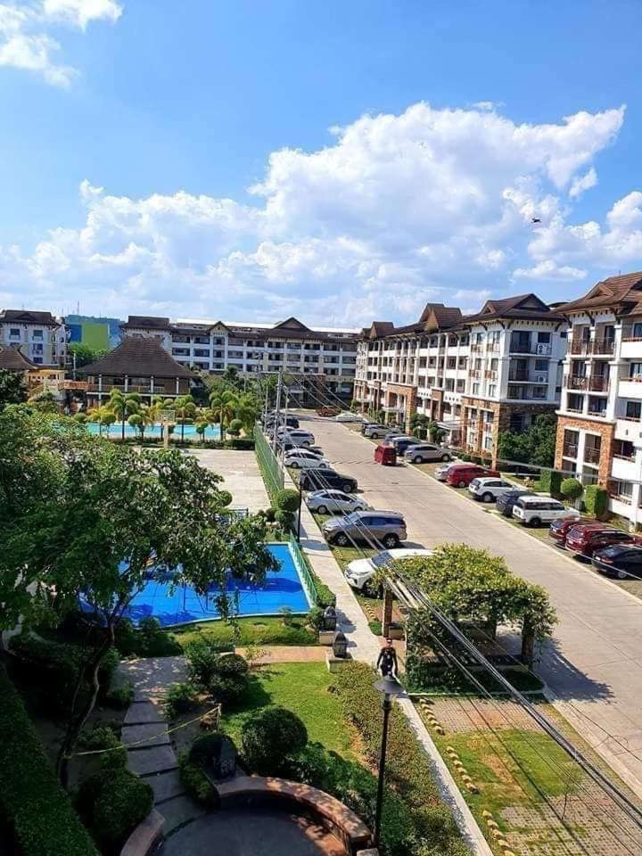 2Br Condo Free Pool With Wifi Near Mall In Davao City Bagian luar foto